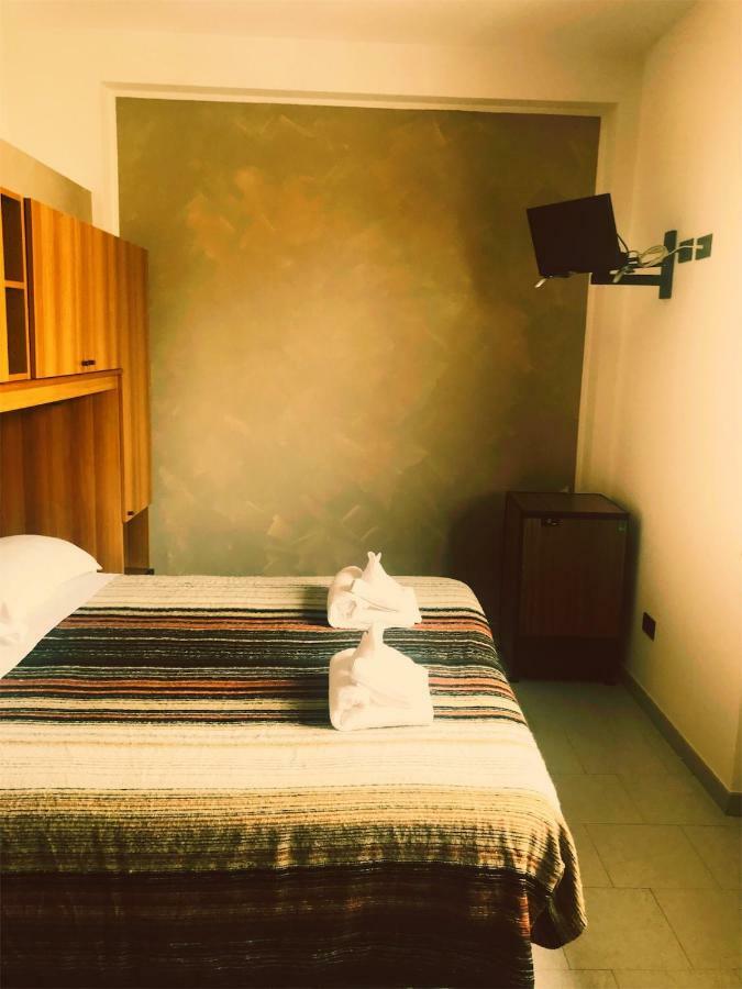 Hotel Antares Garni Giulianova Exterior photo