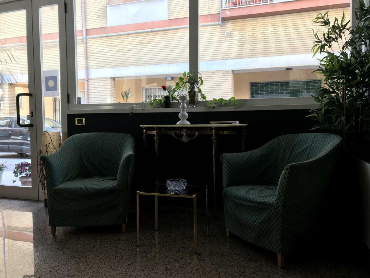 Hotel Antares Garni Giulianova Exterior photo